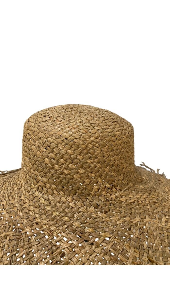 Minimum buy 5pcs possible mix items Our natural hats from Bali are made of durable, eco-friendly materials like lontar, water hyacinth, sea grass and straw. They can be customized and come in different sizes. They are available for retail and wholesale purchase, and are both functional and stylish. They also make great home decor items.