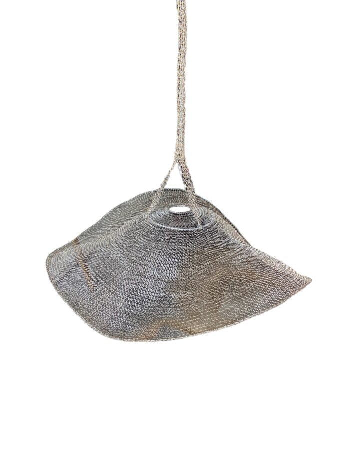 Made in bali with and worked by highly experienced craftsmen makes this jewellery or lamp cover decoration a great choice to decorate yourself and your home! Materials : Stainless steel