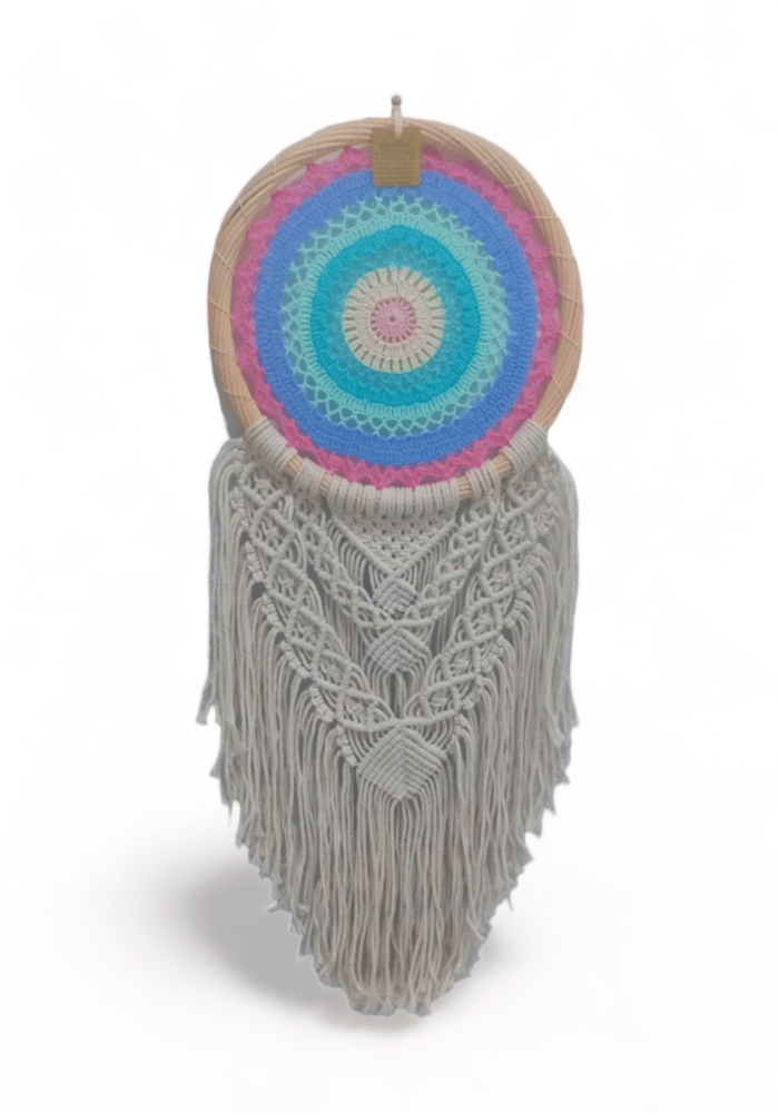 Bring a touch of bohemian charm and symbolic power to your home with our stunning Bali macrame dream catcher. Handmade by skilled Balinese artisans using natural materials, each dream catcher features delicate macrame weaving and carefully chosen feathers. Shipping Weight : 0.3 kg | Size : W: 30 cm