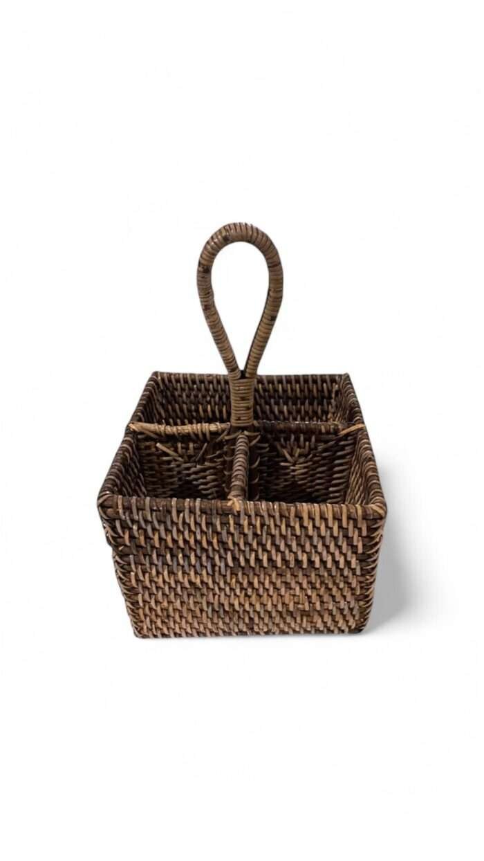 Geger Rattan Shop specializes in high-quality, handcrafted rattan products for wholesale, including baskets, cutlery sets, wall plates, coasters, and more. With over 10 years of experience, we offer worldwide shipping and custom order options to meet your needs. The price listed with 20 pcs quantities Please Not for diffrent colour