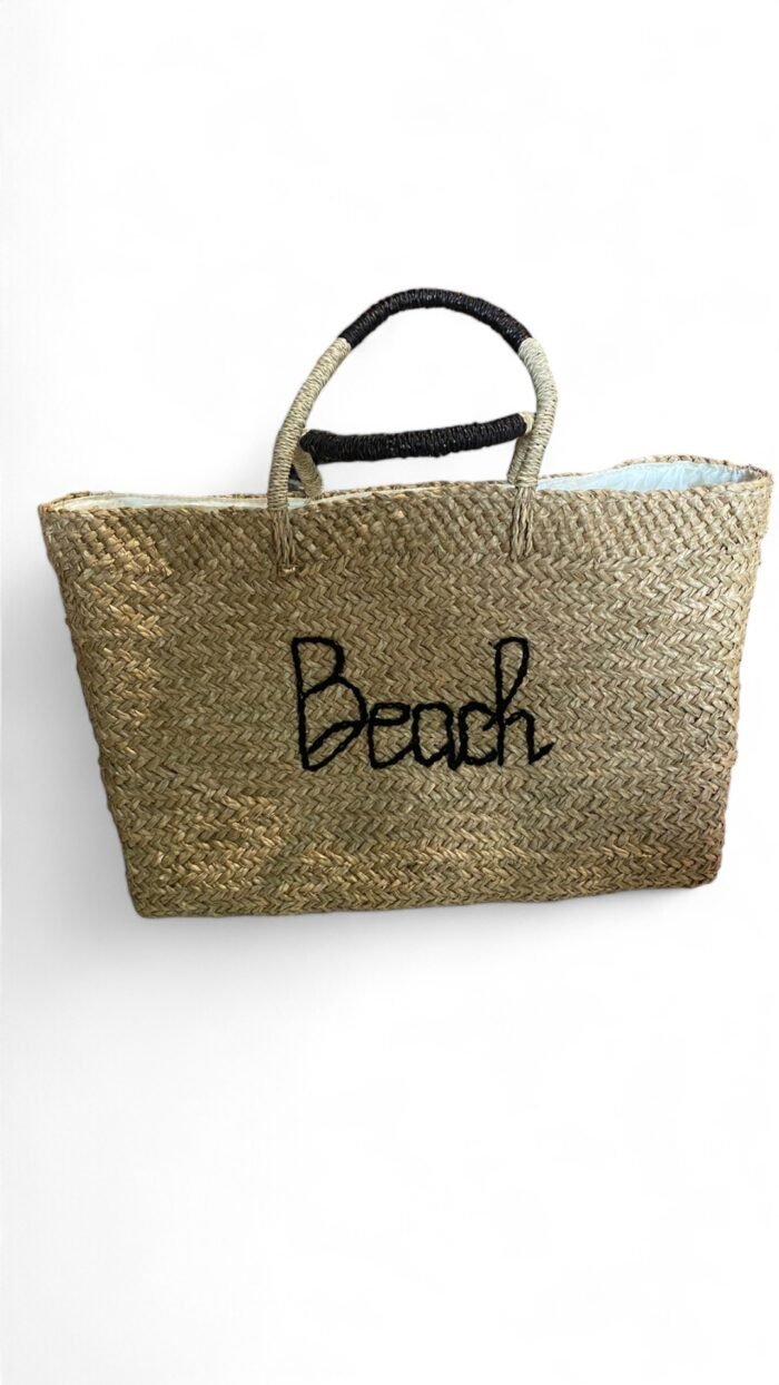 Personalise your style with our <strong>Custom Handbag with Name.</strong> Handcrafted from sustainable mendong grass, these durable, eco-friendly bags feature a spacious interior, comfortable handles, and a minimalist design. Add your name or logo for a unique touch, perfect for shopping, beach outings, or casual use. A stylish and sustainable accessory that reflects your brand. Size L : 48 x 35 x 16 Size M : 43 x 32 x 14 Size S : 40 x 28 x 13