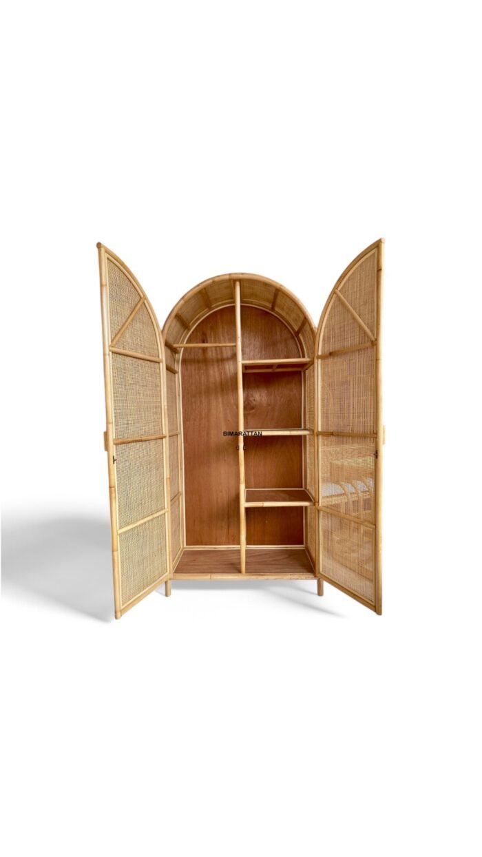 Handmade Rattan Wardrobe – A durable, eco-friendly storage solution with a unique arched design. Perfect for bedrooms, living rooms, or entryways, this timeless piece adds natural elegance to any space.