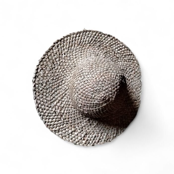 Shop handmade Mendong and Nipah straw hats from Bali. Affordable, ethical, and perfect for beachwear brands and boutiques. Wholesale & custom orders welcome. Size approx. 30 cm.