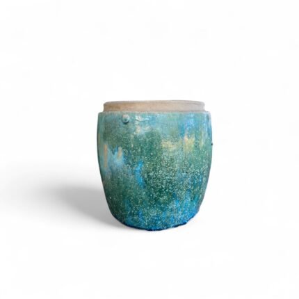 Antique Rice Storage Jar from Kalimantan – Vintage Ceramic Vessel for Cultural Display (30x20x20 cm)